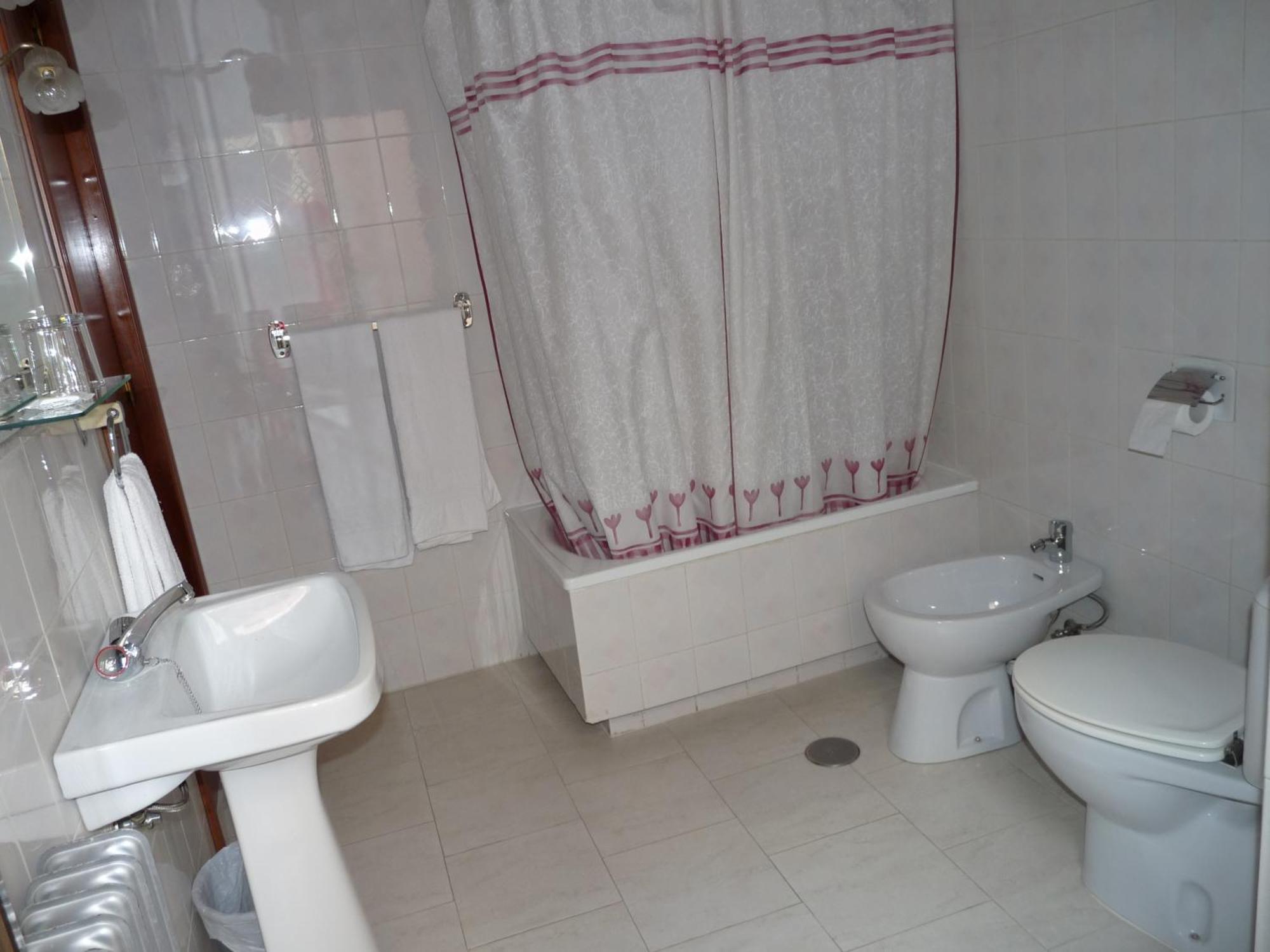 Hostal Fernandez Madrid Exteriér fotografie